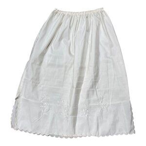 Vintage Empress Medium White Half Slip Skirt Nylon & Polyester Floral Embroidery